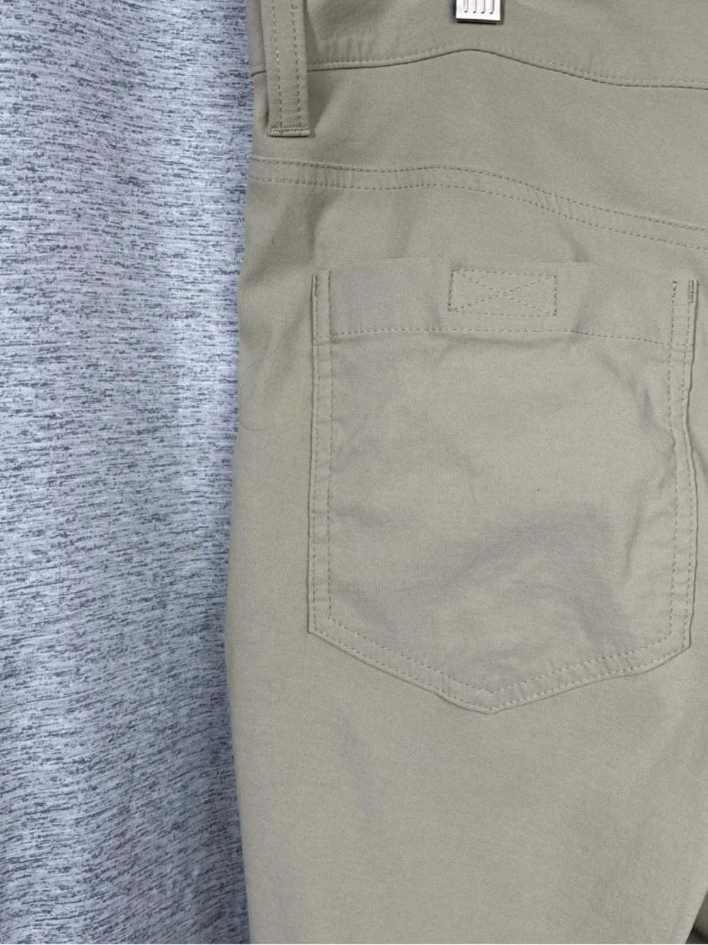 Eddie Bauer Rainier Tech Pants Mens 32x30 Tan Khaki Straight Leg Outdoor Hiking